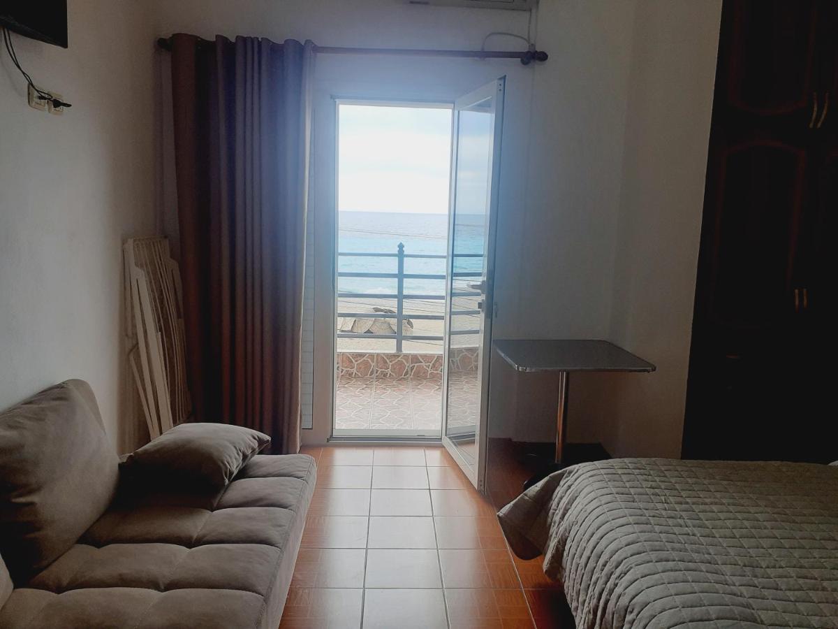 Anxhelos Hotel Himarë Dış mekan fotoğraf