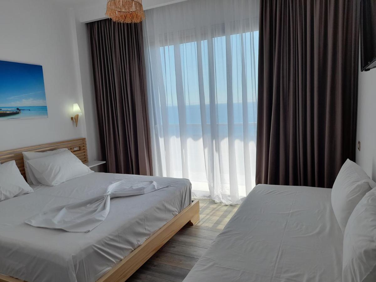 Anxhelos Hotel Himarë Dış mekan fotoğraf