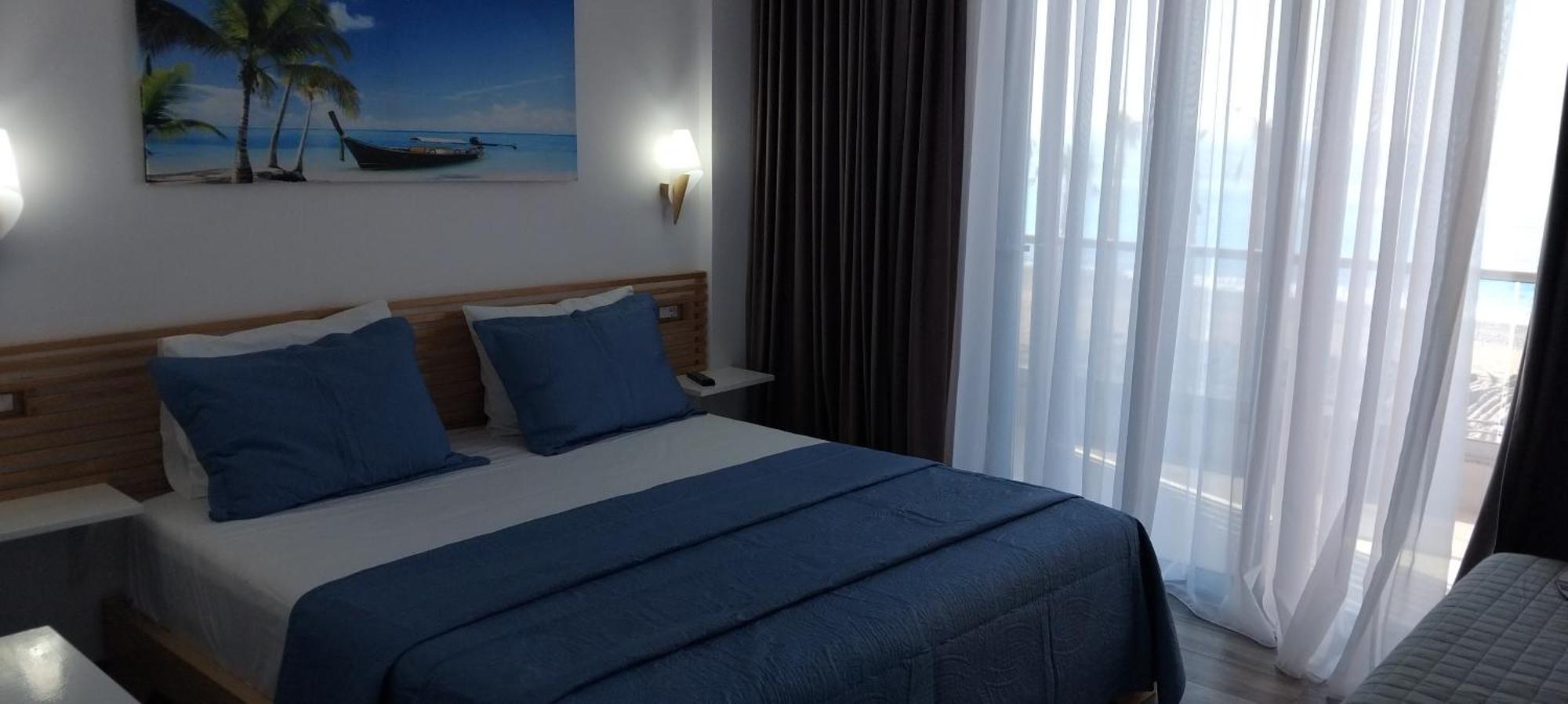 Anxhelos Hotel Himarë Dış mekan fotoğraf