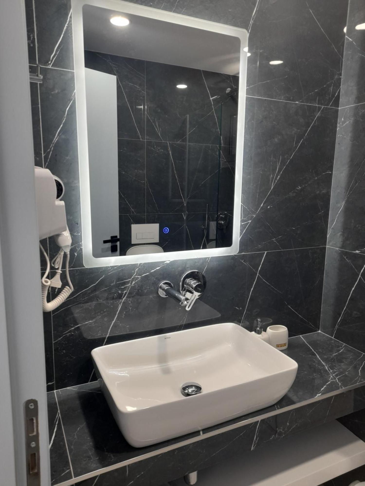 Anxhelos Hotel Himarë Oda fotoğraf